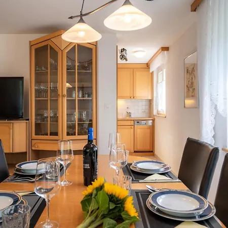 Sunnaeplaetzli- Aprt. 4p Matterhorn View/wifi